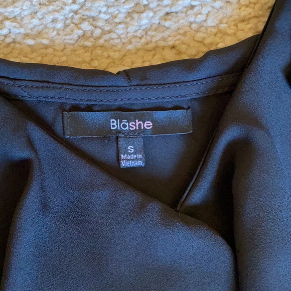 Black Fashion Nova dress - Picture 4 of 5